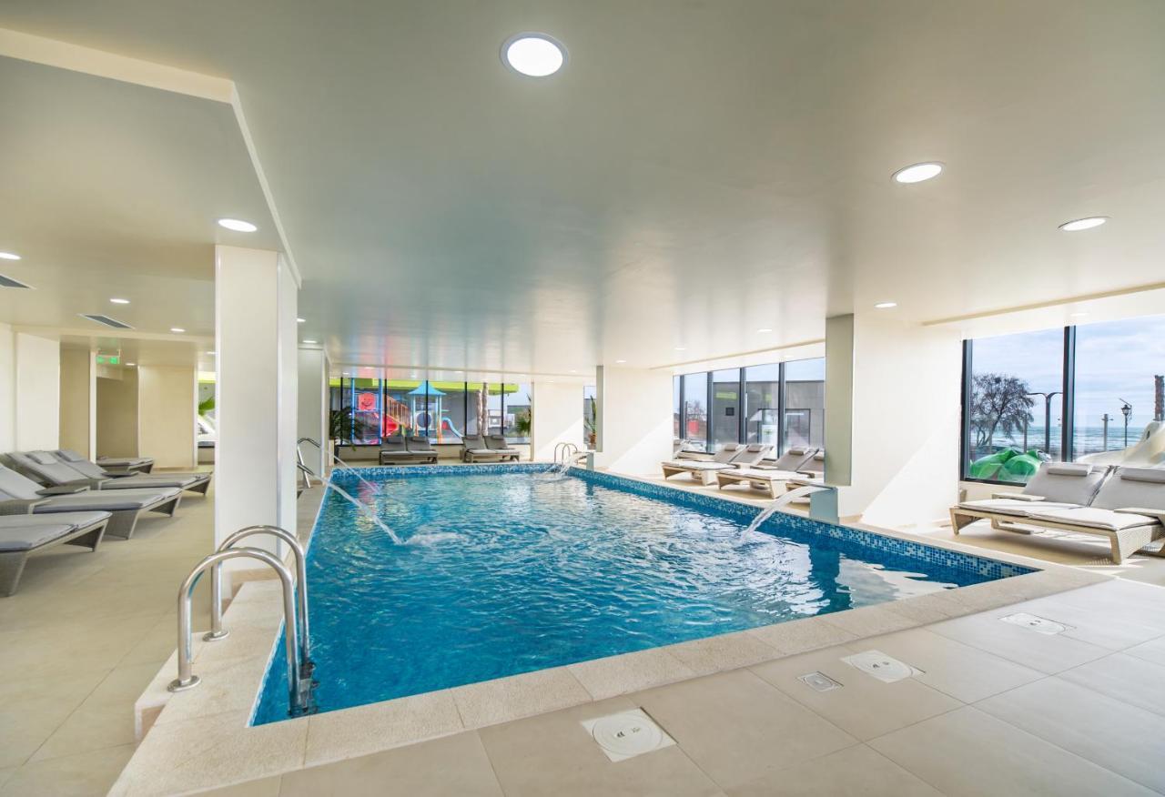 Blacksearama Apartment- Spa, Pools And Parking Mamaia Exterior foto